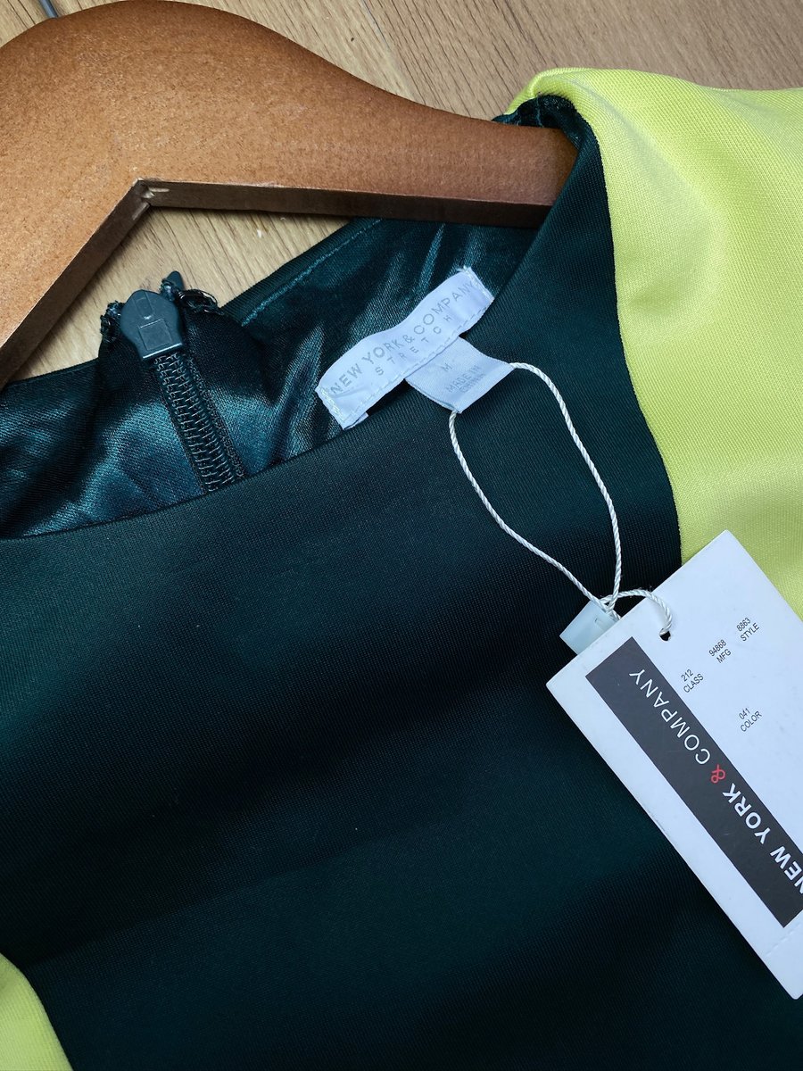 Vestido New York & Company verde — miniatura 3