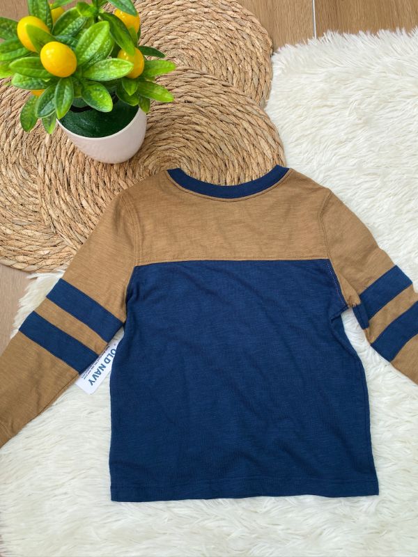 Camiseta OLD NAVY Bicolor Infantil — miniatura 3
