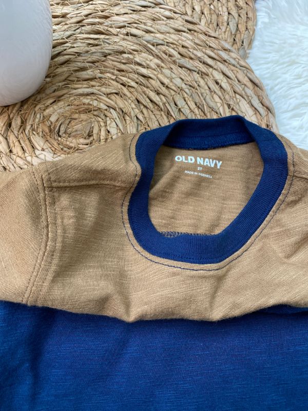 Camiseta OLD NAVY Bicolor Infantil — miniatura 4