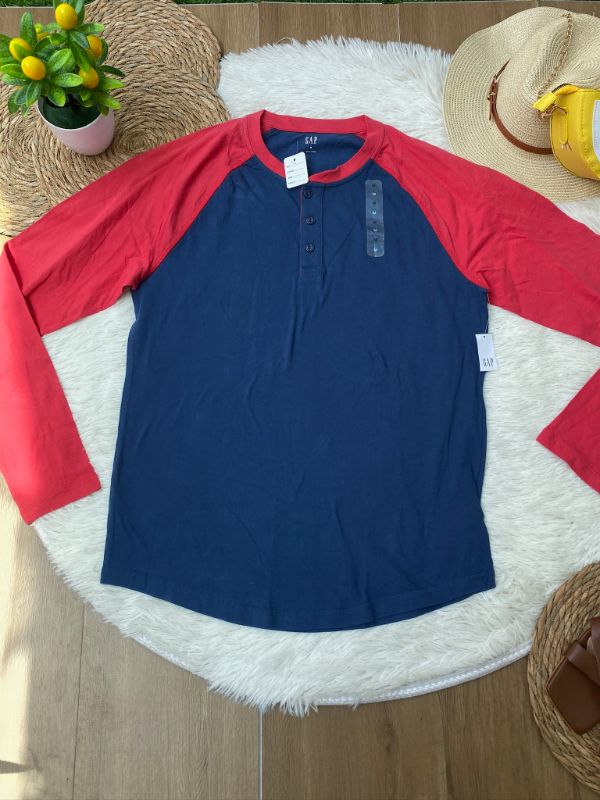 Playera GAP Estilo Baseball Manga Larga — miniatura 2