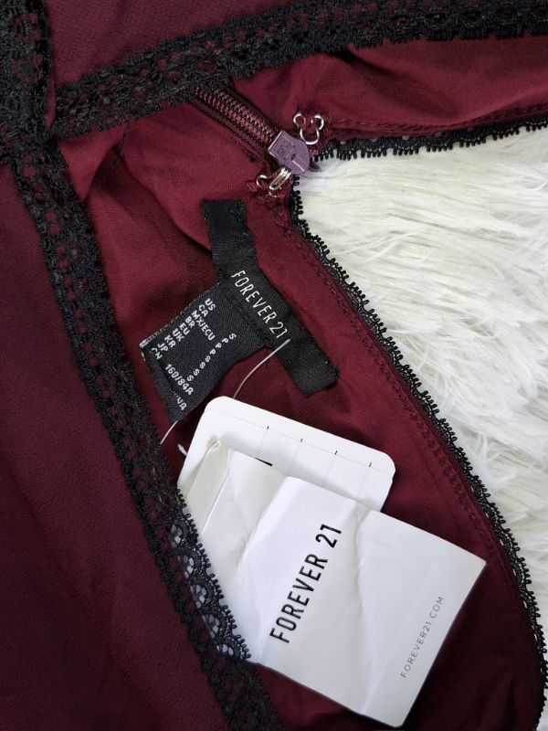 Vestido FOREVER 21 Vino Juliette — miniatura 4