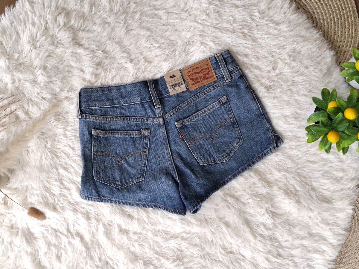 Short LEVI'S de Mezclilla Tiro Bajo — miniatura 3
