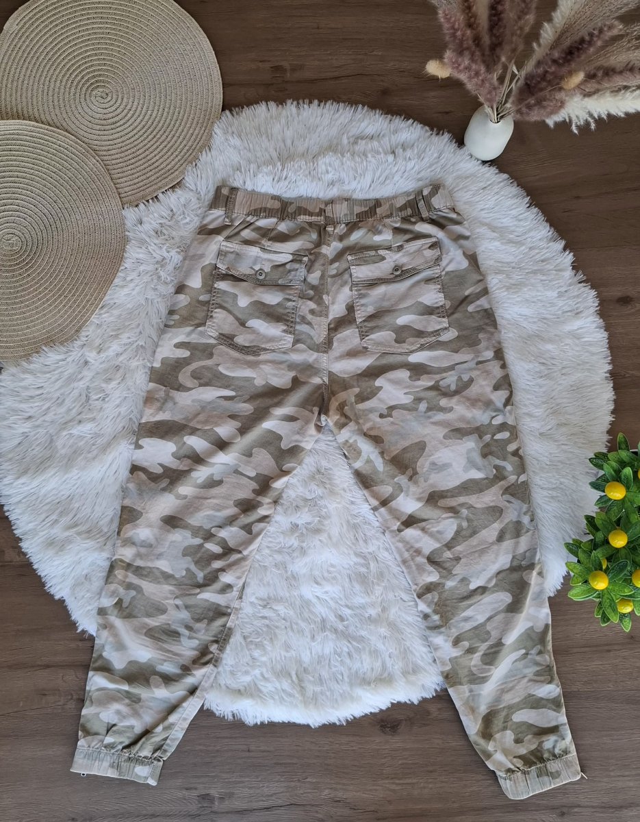 Pantalón GAP Cargo Camuflaje Desert Jogger — miniatura 3