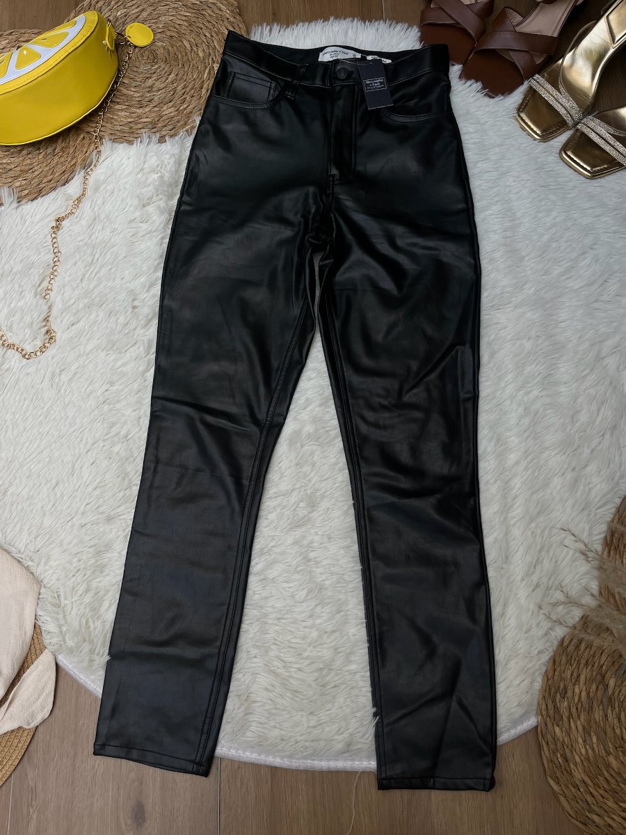 Pantalón Efecto Piel ABERCROMBIE & FITCH Skinny High Rise Negro — miniatura 4
