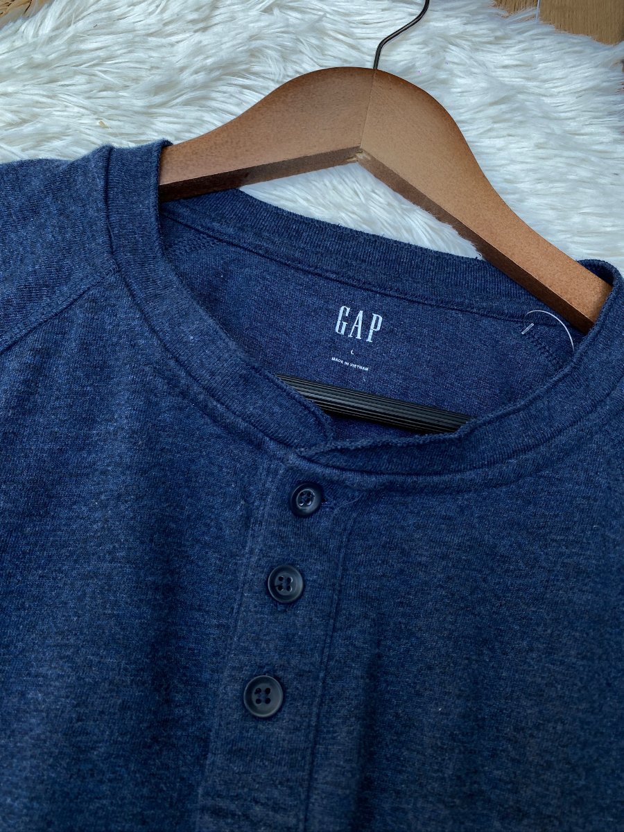Playera Henley GAP Manga Larga — miniatura 4