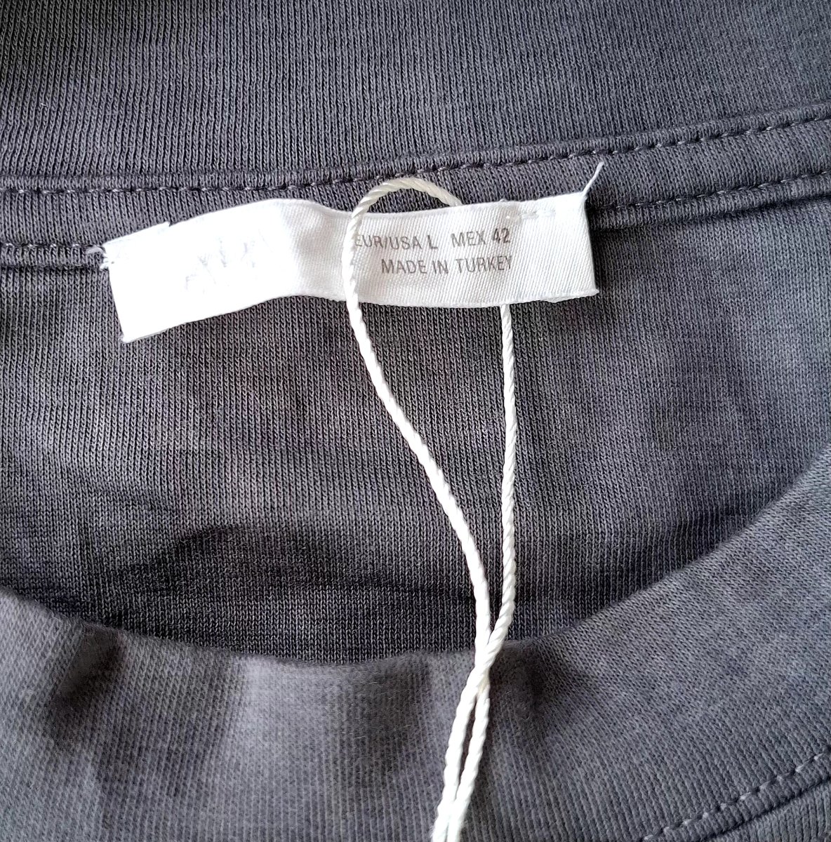 Playera ZARA Basic — miniatura 4