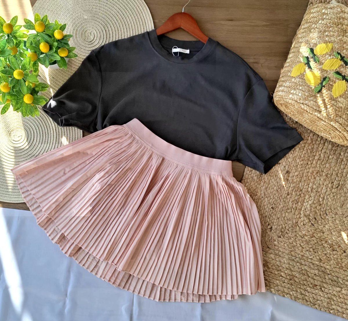 Falda Deportiva ALL IN MOTION Plisada Rosa — miniatura 3