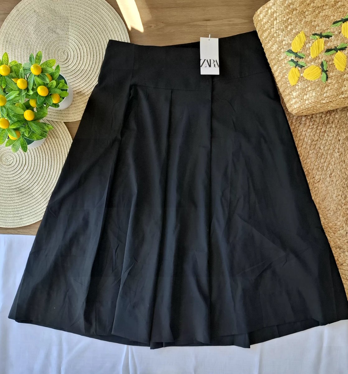 Falda Midi ZARA Plisada Negra — miniatura 2