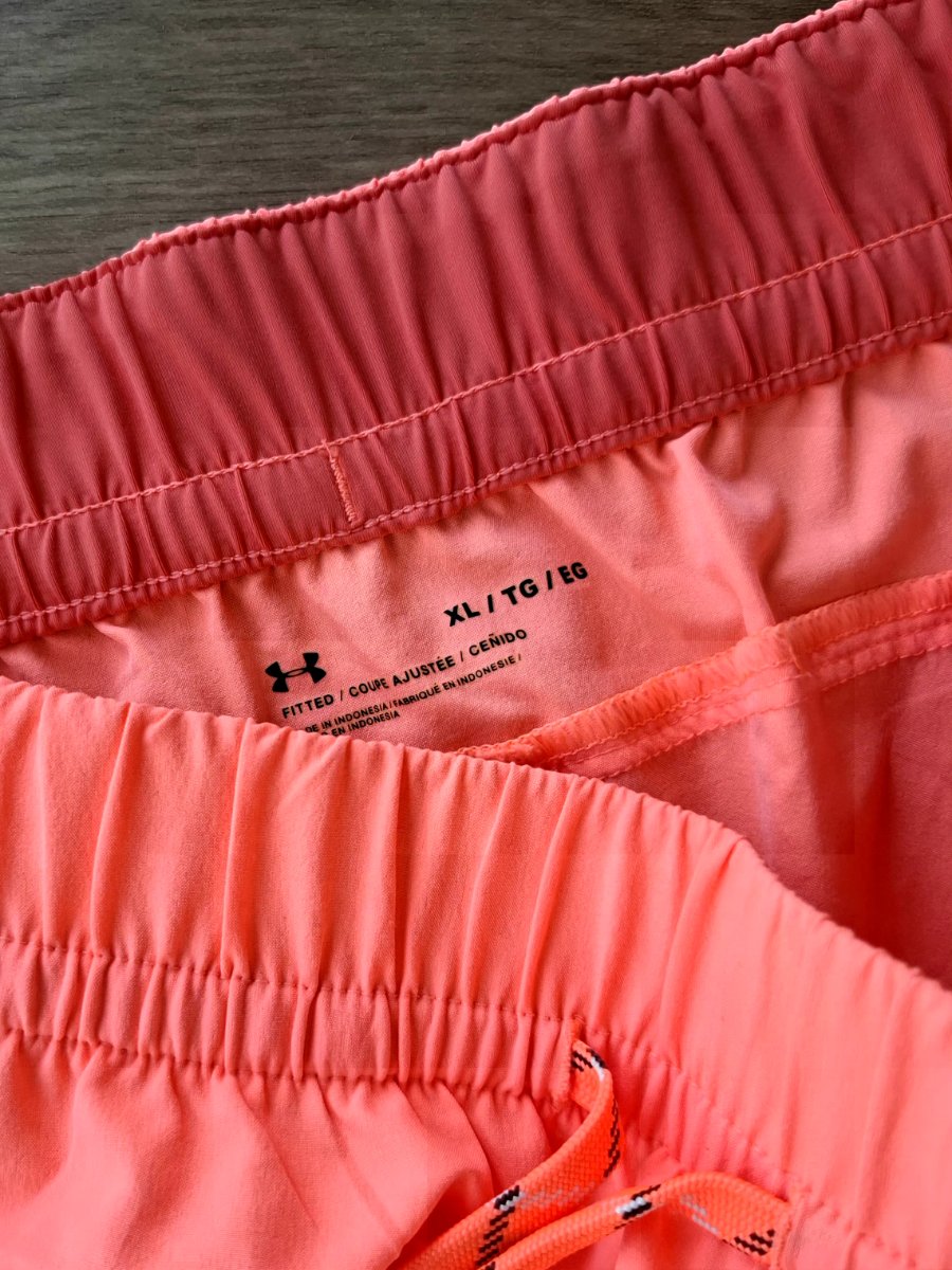 Short Deportivo UNDER ARMOUR Coral — miniatura 4