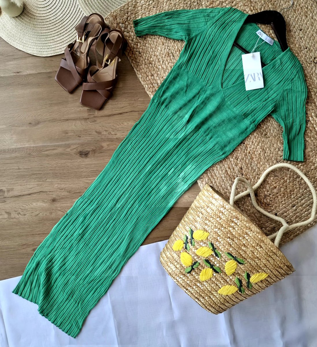 Vestido ZARA Esmeralda Ribbed Muse — miniatura 2