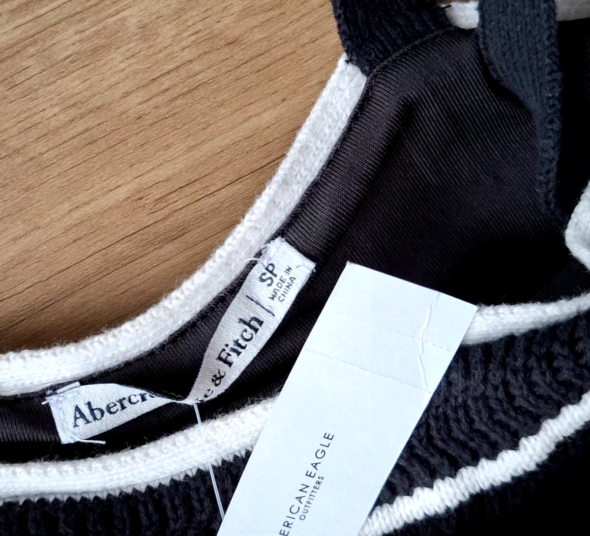 Vestido ABERCROMBIE & FITCH Contraste Clásico — miniatura 4