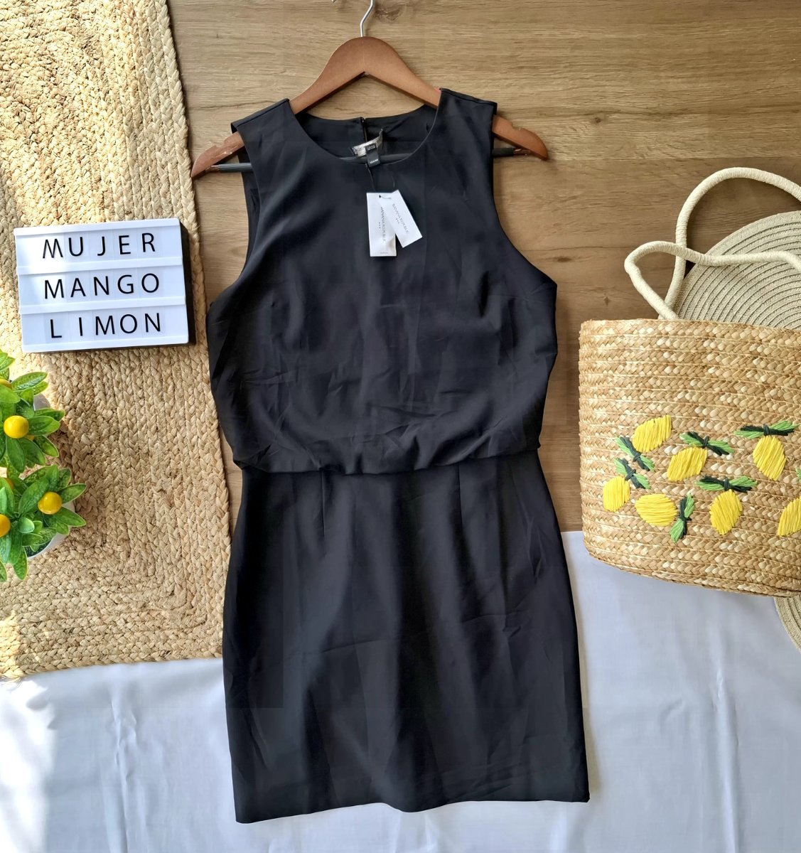 Vestido BANANA REPUBLIC Negro Esencial — miniatura 2