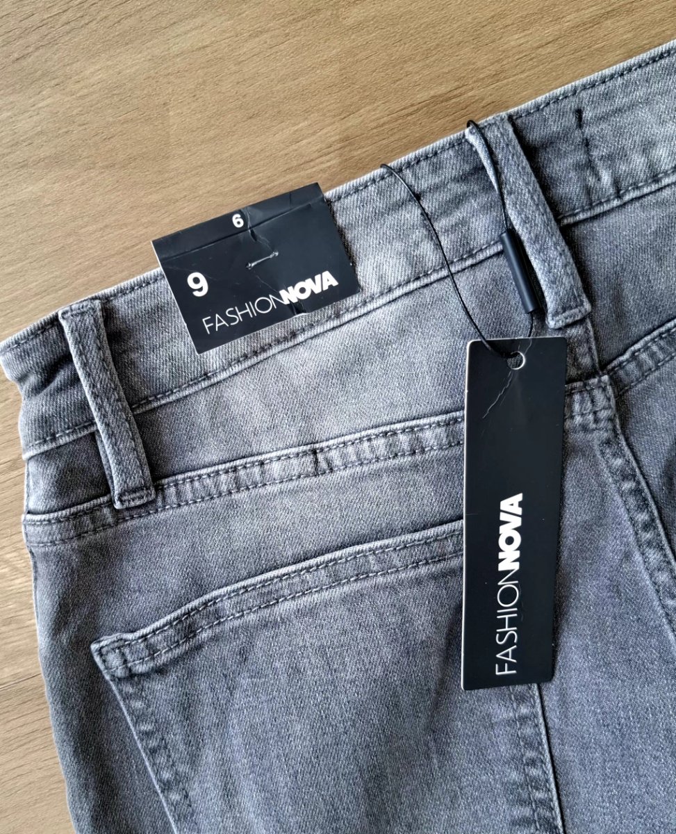 Jeans FASHION NOVA Grey Wash Skinny — miniatura 4
