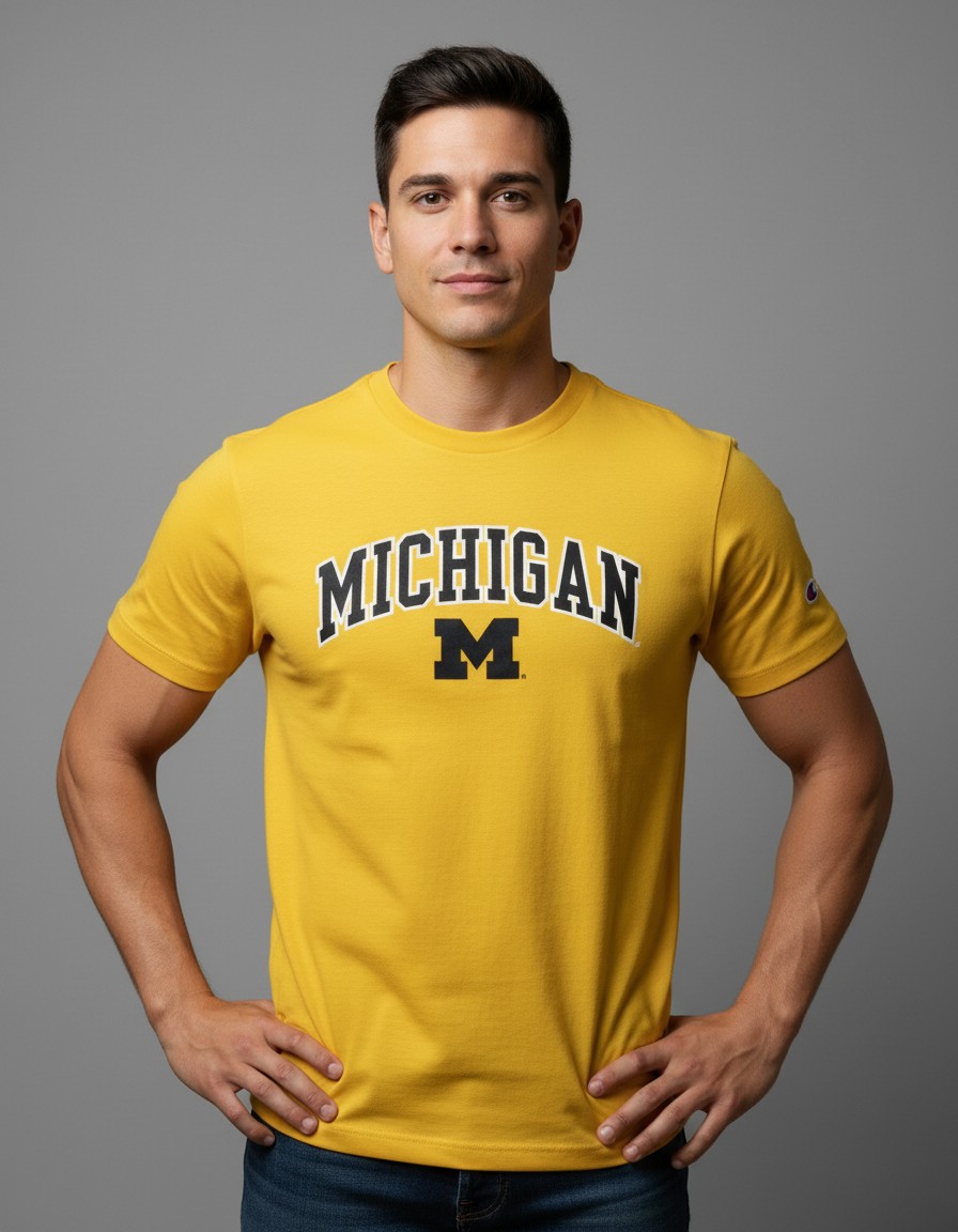 Playera CHAMPION Michigan